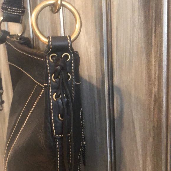 Pebbled leather Coach purse - Picture 3 of 10